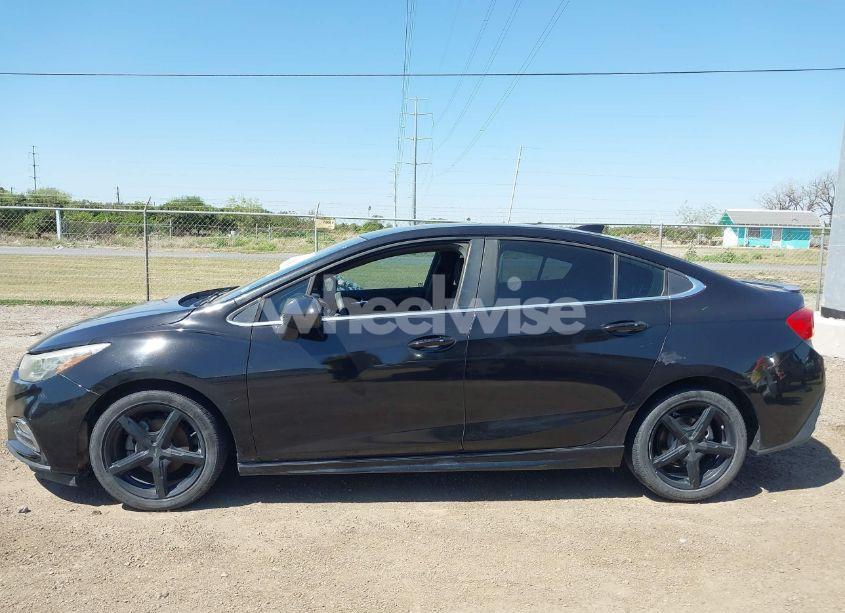 Photo 14 of 2016 Chevrolet Cruze LT AUTO (VIN 1G1BE5SM8G7308714)