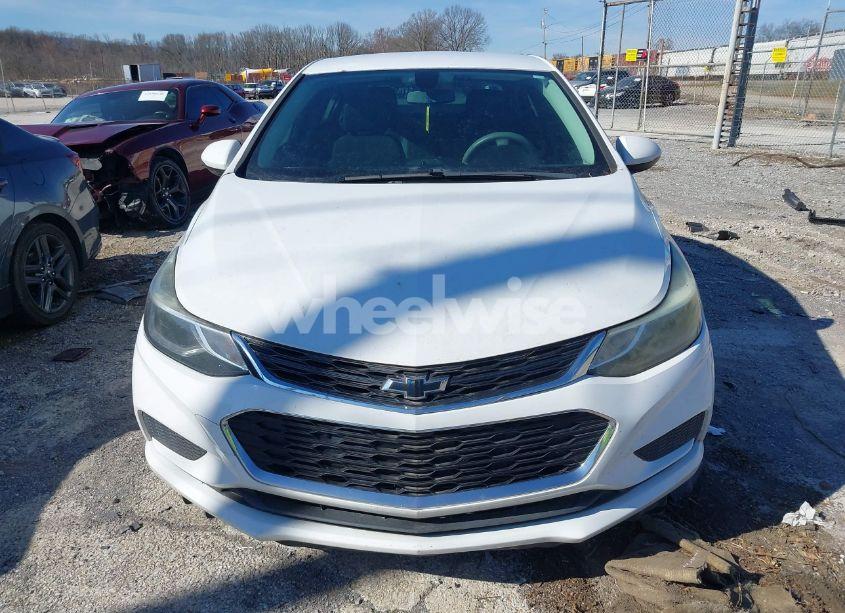 Photo 12 of 2017 Chevrolet Cruze LT AUTO (VIN 1G1BE5SM8H7100172)