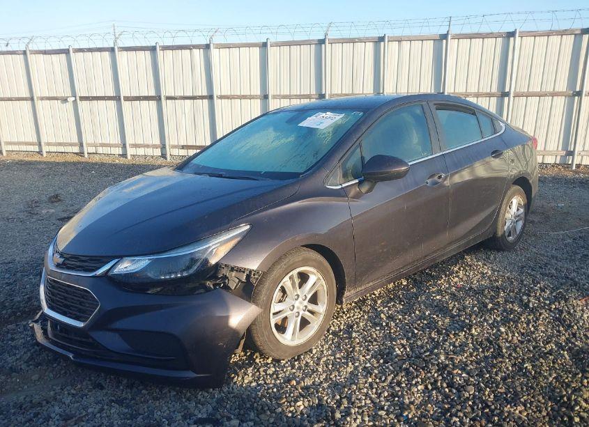 Photo 2 of 2017 Chevrolet Cruze LT AUTO (VIN 1G1BE5SM8H7102116)