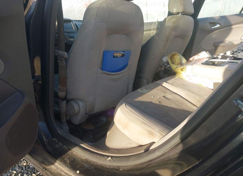 Photo 8 of 2017 Chevrolet Cruze LT AUTO (VIN 1G1BE5SM8H7102116)