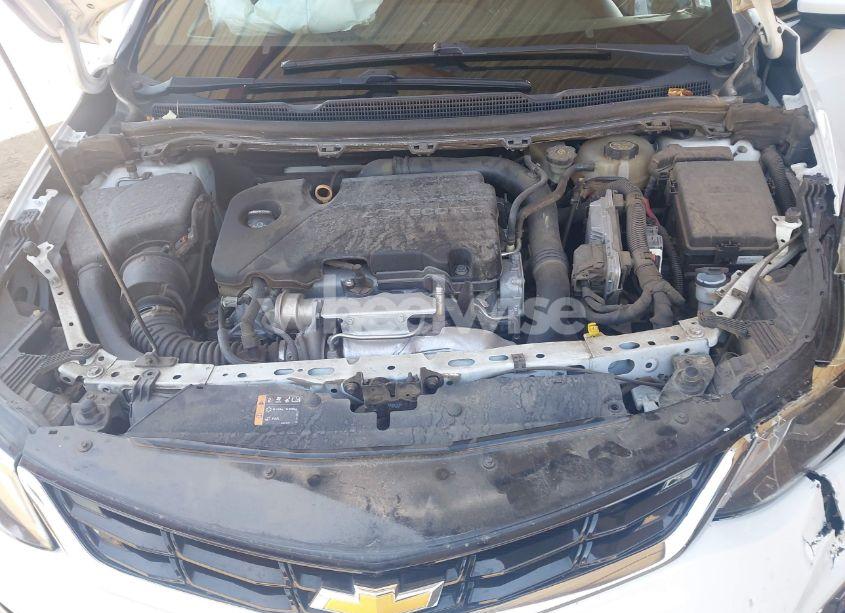 Photo 10 of 2017 Chevrolet Cruze LT AUTO (VIN 1G1BE5SM8H7120714)