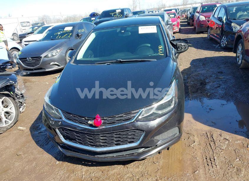 Photo 13 of 2017 Chevrolet Cruze LT AUTO (VIN 1G1BE5SM8H7129073)