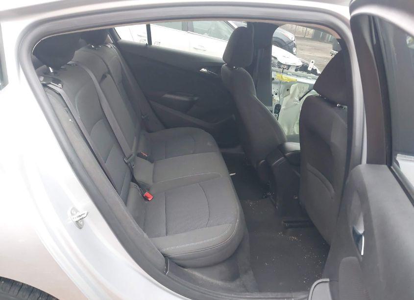 Photo 8 of 2017 Chevrolet Cruze LT AUTO (VIN 1G1BE5SM8H7141191)