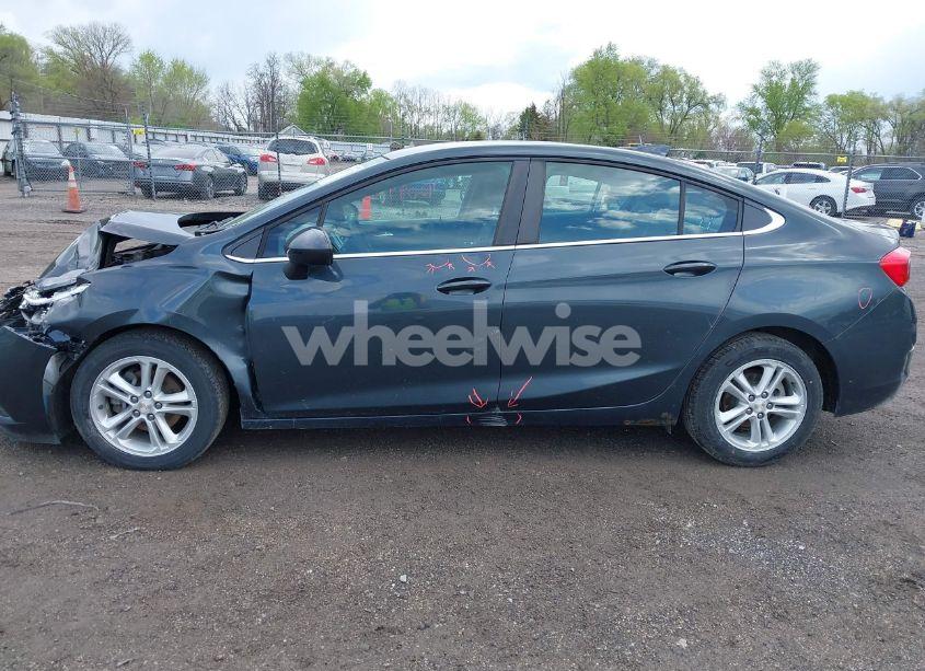 Photo 14 of 2017 Chevrolet Cruze LT AUTO (VIN 1G1BE5SM8H7141501)