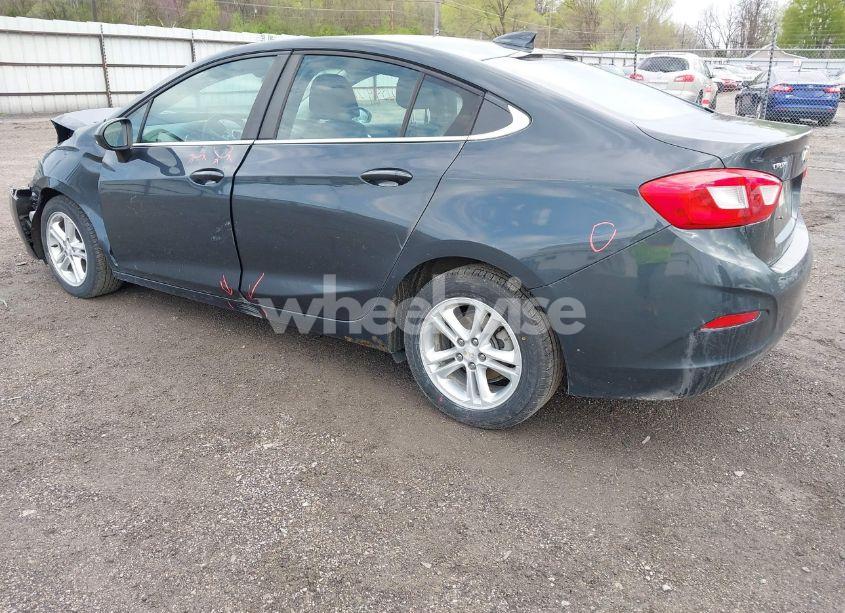 Photo 3 of 2017 Chevrolet Cruze LT AUTO (VIN 1G1BE5SM8H7141501)