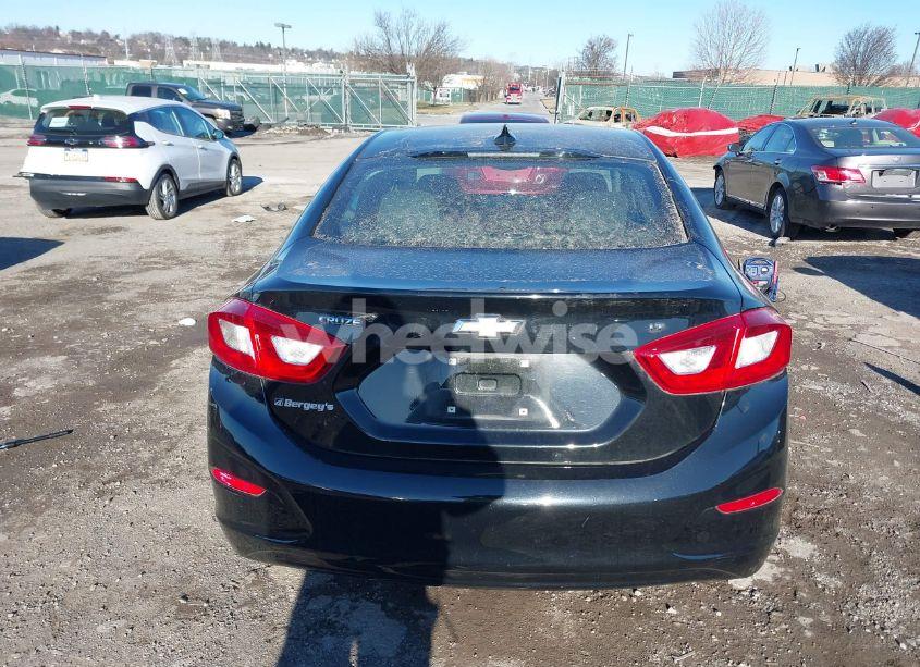 Photo 16 of 2017 Chevrolet Cruze LT AUTO (VIN 1G1BE5SM8H7169413)