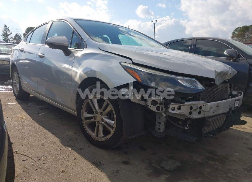 2017 Chevrolet Cruze LT AUTO (VIN 1G1BE5SM8H7171789) main photo