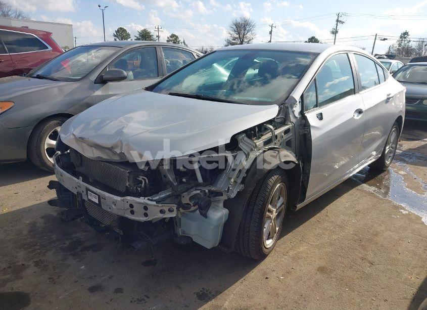 Photo 2 of 2017 Chevrolet Cruze LT AUTO (VIN 1G1BE5SM8H7171789)