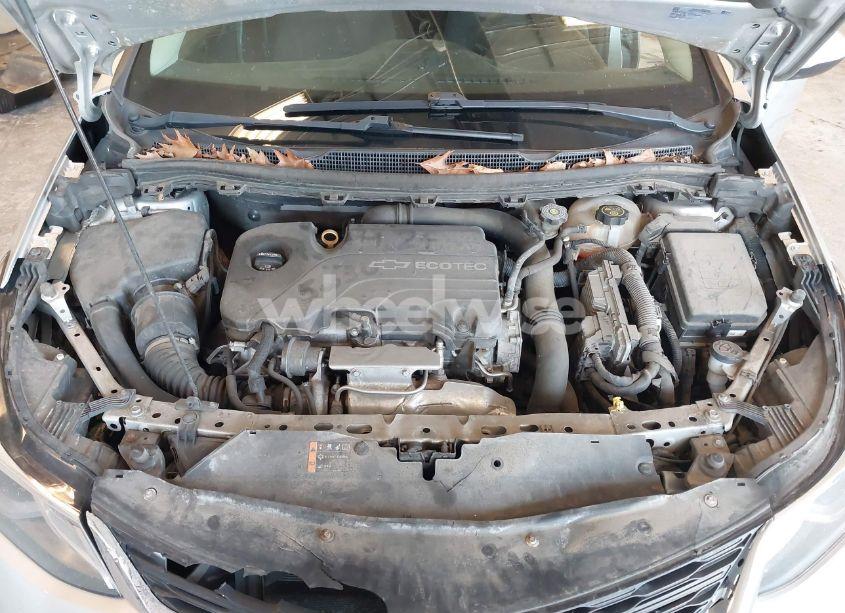 Photo 10 of 2017 Chevrolet Cruze LT AUTO (VIN 1G1BE5SM8H7182176)