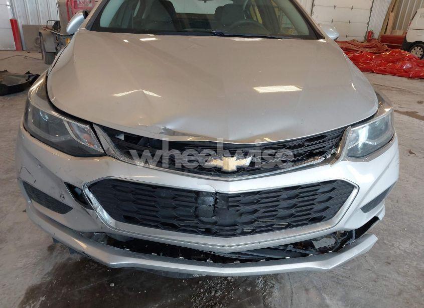 Photo 6 of 2017 Chevrolet Cruze LT AUTO (VIN 1G1BE5SM8H7182176)