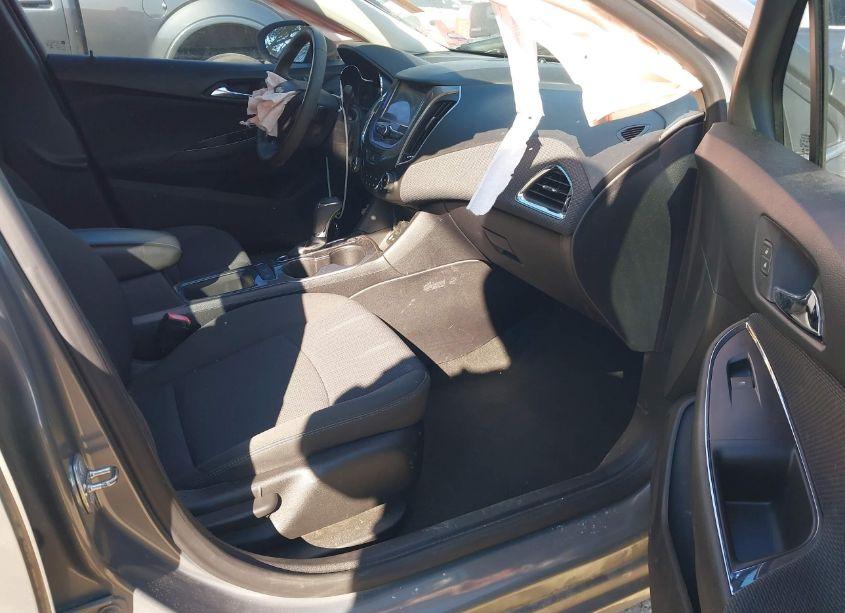 Photo 5 of 2017 Chevrolet Cruze LT AUTO (VIN 1G1BE5SM8H7216519)