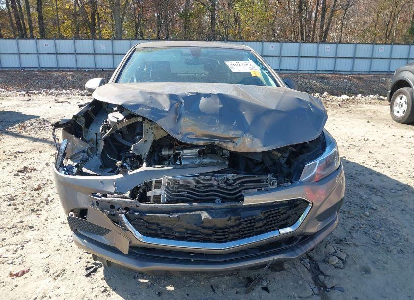 Photo 6 of 2017 Chevrolet Cruze LT AUTO (VIN 1G1BE5SM8H7216519)