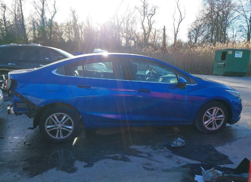 Photo 14 of 2017 Chevrolet Cruze LT AUTO (VIN 1G1BE5SM8H7220134)