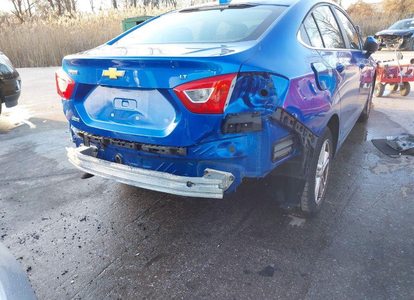 Photo 6 of 2017 Chevrolet Cruze LT AUTO (VIN 1G1BE5SM8H7220134)