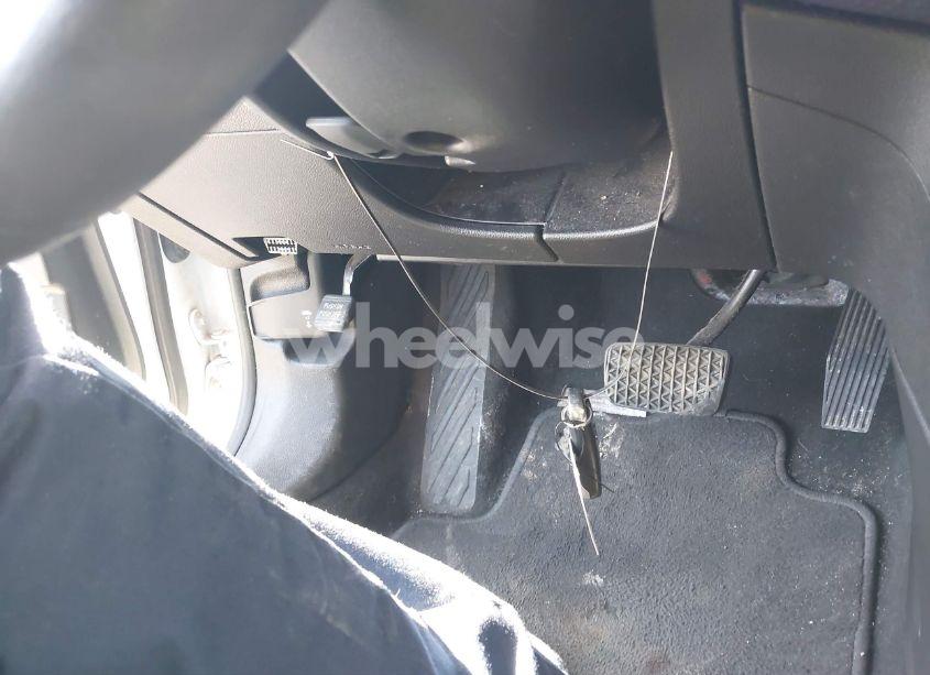 Photo 11 of 2017 Chevrolet Cruze LT AUTO (VIN 1G1BE5SM8H7234616)