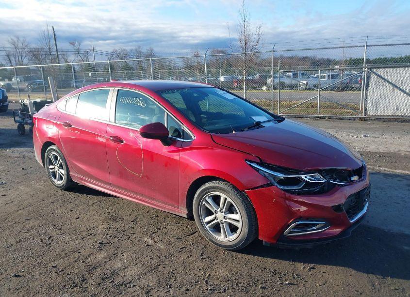 2017 Chevrolet Cruze LT AUTO (VIN 1G1BE5SM8H7254834) main photo