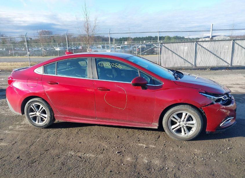 Photo 13 of 2017 Chevrolet Cruze LT AUTO (VIN 1G1BE5SM8H7254834)