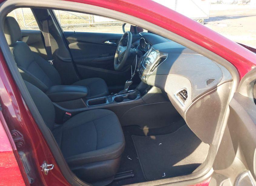 Photo 5 of 2017 Chevrolet Cruze LT AUTO (VIN 1G1BE5SM8H7254834)