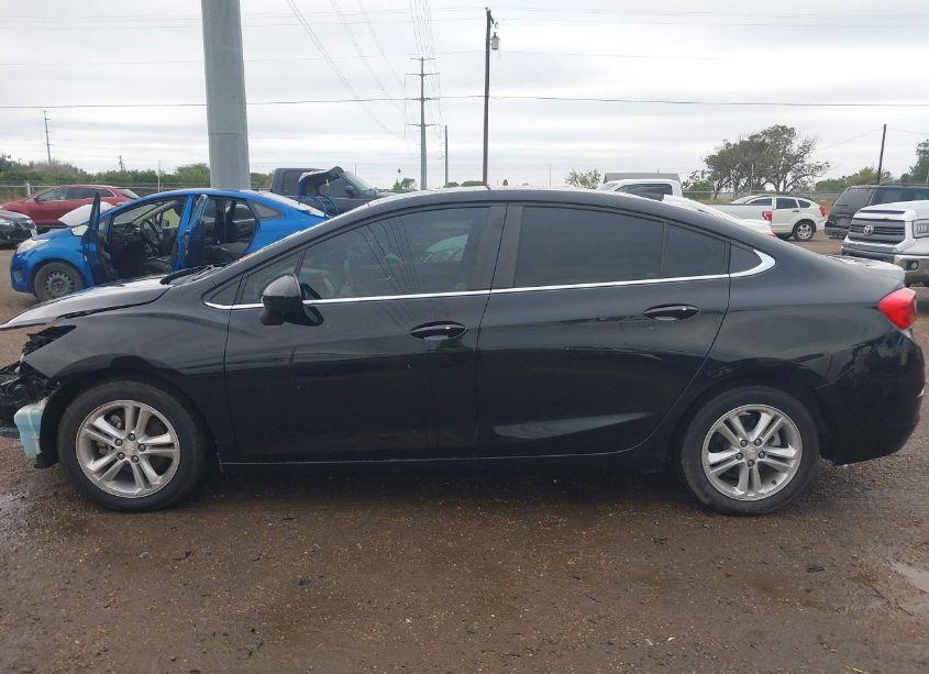 Photo 15 of 2017 Chevrolet Cruze LT AUTO (VIN 1G1BE5SM8H7256955)