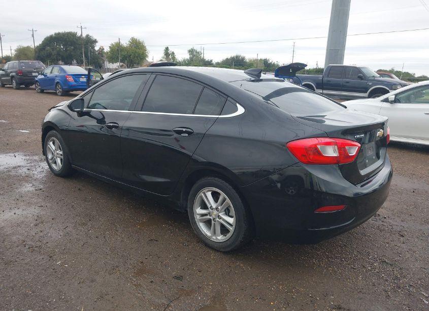 Photo 3 of 2017 Chevrolet Cruze LT AUTO (VIN 1G1BE5SM8H7256955)