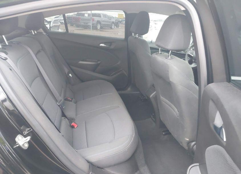 Photo 8 of 2017 Chevrolet Cruze LT AUTO (VIN 1G1BE5SM8H7256955)