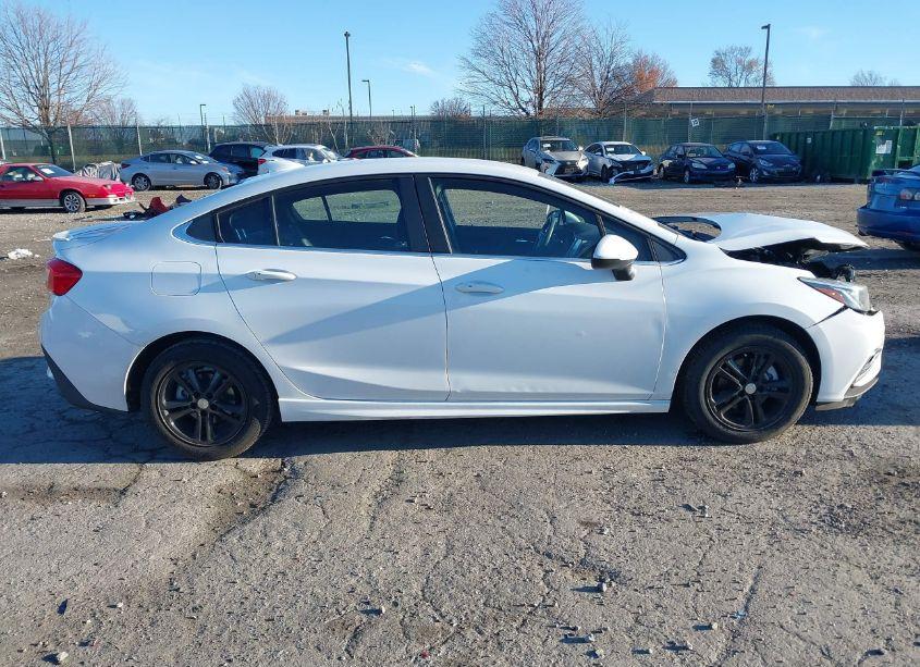 Photo 13 of 2017 Chevrolet Cruze LT AUTO (VIN 1G1BE5SM8H7266739)