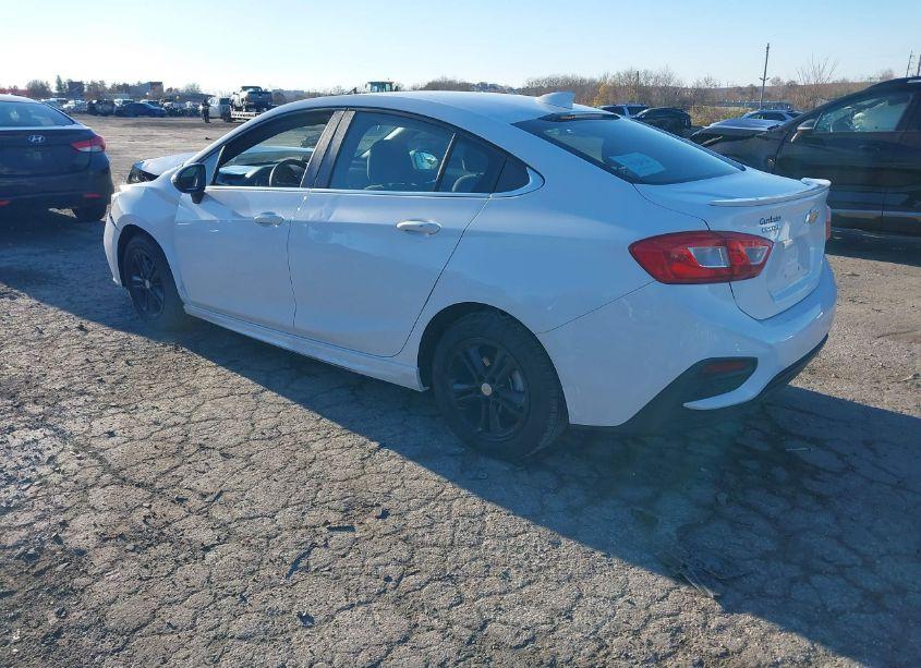 Photo 3 of 2017 Chevrolet Cruze LT AUTO (VIN 1G1BE5SM8H7266739)