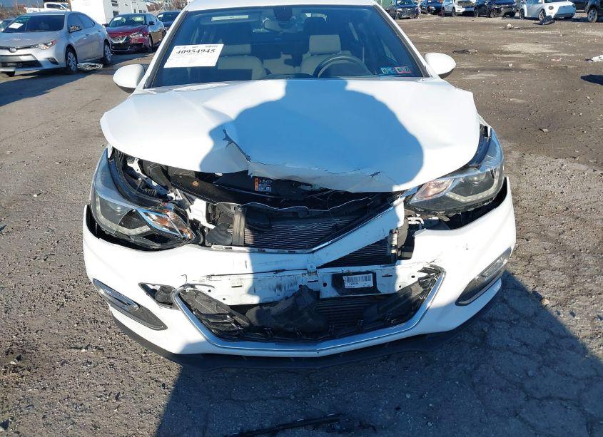 Photo 6 of 2017 Chevrolet Cruze LT AUTO (VIN 1G1BE5SM8H7266739)