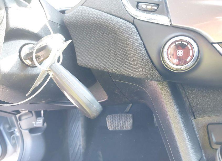 Photo 11 of 2017 Chevrolet Cruze LT AUTO (VIN 1G1BE5SM8H7274419)