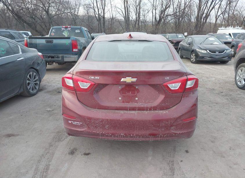Photo 16 of 2018 Chevrolet Cruze LT AUTO (VIN 1G1BE5SM8J7111890)