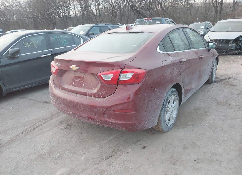 Photo 4 of 2018 Chevrolet Cruze LT AUTO (VIN 1G1BE5SM8J7111890)