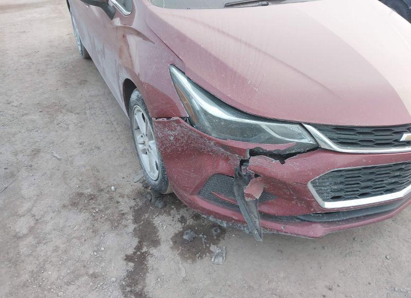 Photo 6 of 2018 Chevrolet Cruze LT AUTO (VIN 1G1BE5SM8J7111890)