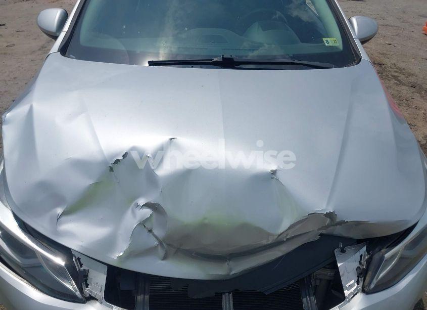 Photo 10 of 2018 Chevrolet Cruze LT AUTO (VIN 1G1BE5SM8J7115843)