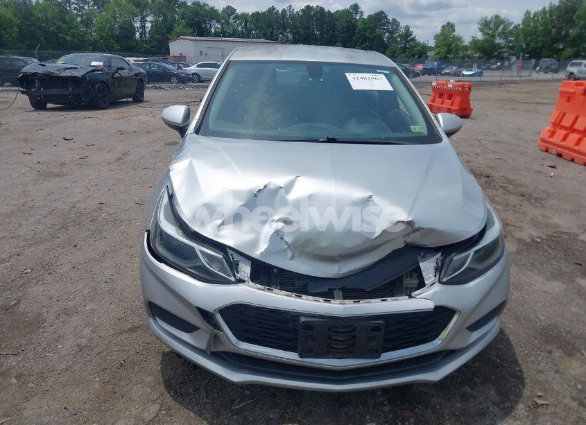 Photo 12 of 2018 Chevrolet Cruze LT AUTO (VIN 1G1BE5SM8J7115843)