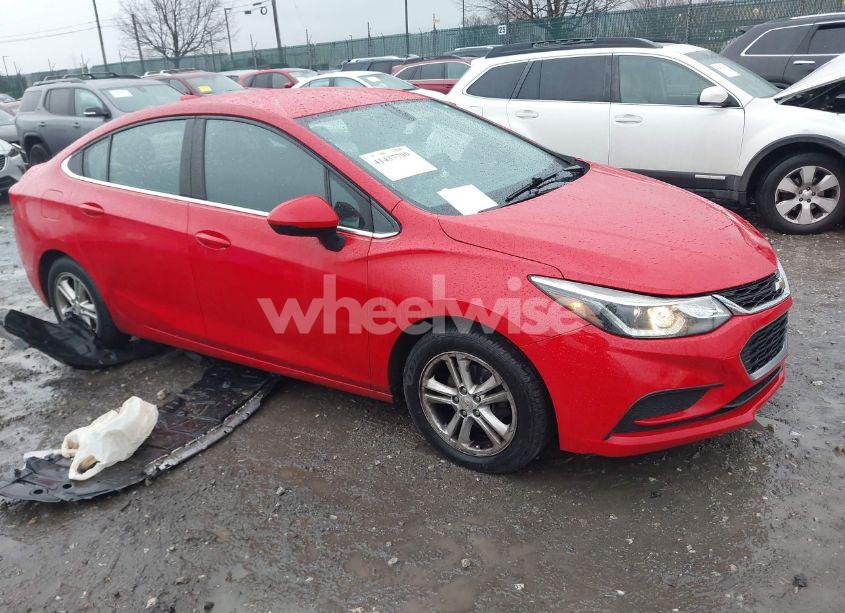 2018 Chevrolet Cruze LT AUTO (VIN 1G1BE5SM8J7119374) main photo