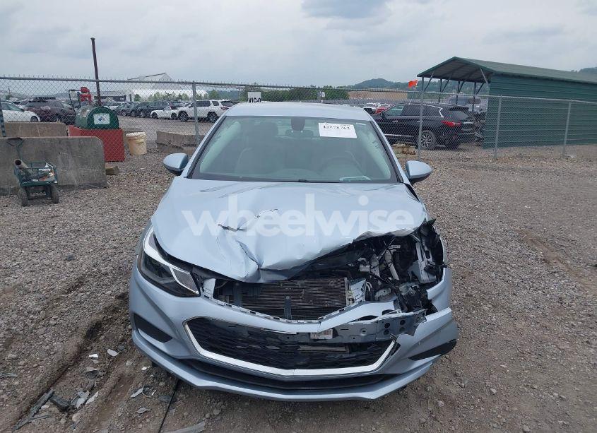 Photo 13 of 2018 Chevrolet Cruze LT AUTO (VIN 1G1BE5SM8J7126504)