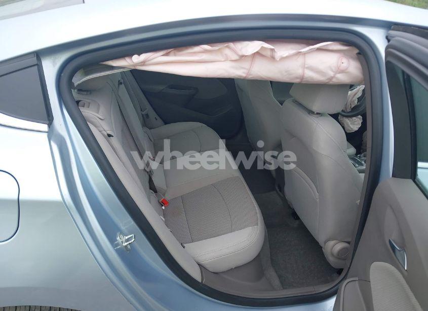 Photo 8 of 2018 Chevrolet Cruze LT AUTO (VIN 1G1BE5SM8J7126504)