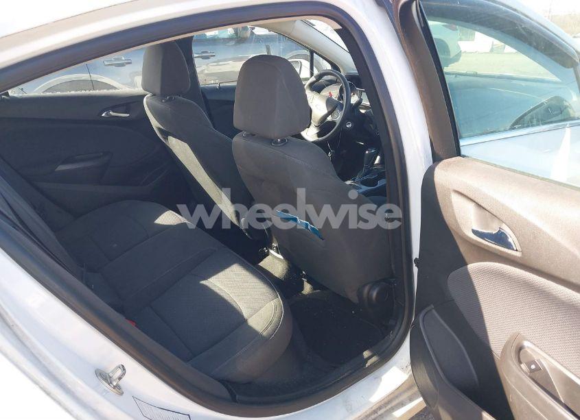 Photo 8 of 2018 Chevrolet Cruze LT AUTO (VIN 1G1BE5SM8J7154867)