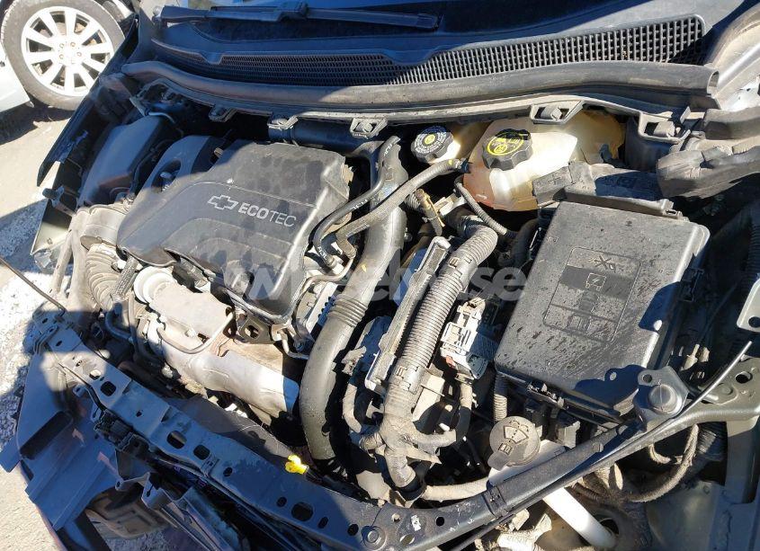 Photo 10 of 2018 Chevrolet Cruze LT AUTO (VIN 1G1BE5SM8J7155663)