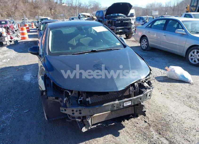 Photo 12 of 2018 Chevrolet Cruze LT AUTO (VIN 1G1BE5SM8J7155663)