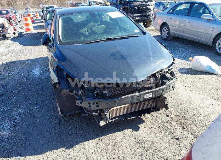 Photo 6 of 2018 Chevrolet Cruze LT AUTO (VIN 1G1BE5SM8J7155663)