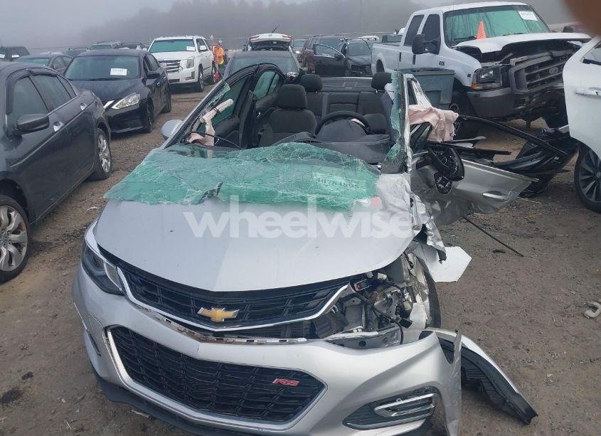 Photo 12 of 2018 Chevrolet Cruze LT AUTO (VIN 1G1BE5SM8J7175329)