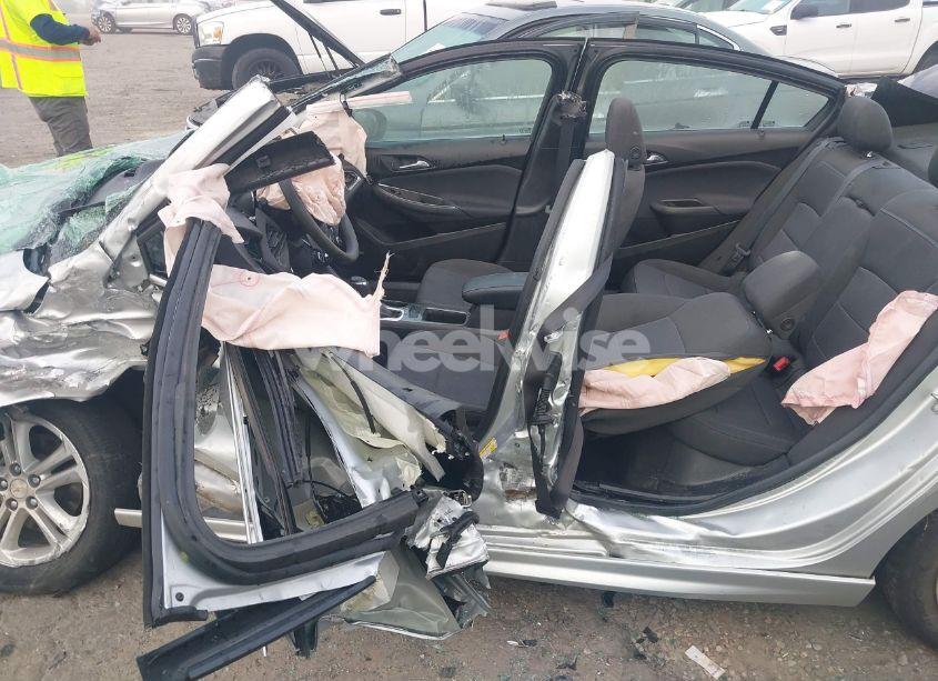 Photo 14 of 2018 Chevrolet Cruze LT AUTO (VIN 1G1BE5SM8J7175329)