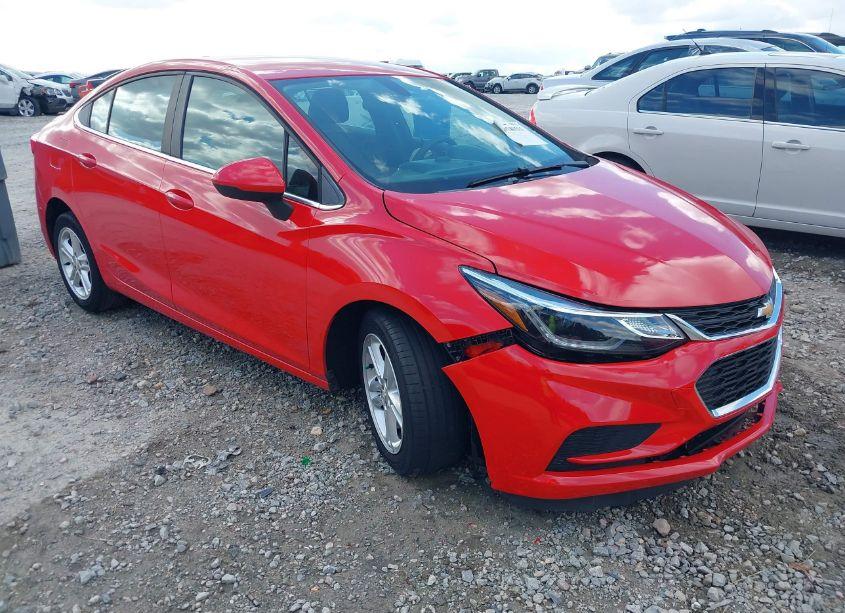 2018 Chevrolet Cruze LT AUTO (VIN 1G1BE5SM8J7196200) main photo