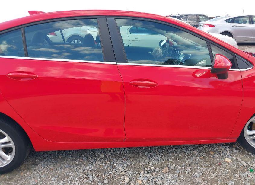 Photo 13 of 2018 Chevrolet Cruze LT AUTO (VIN 1G1BE5SM8J7196200)