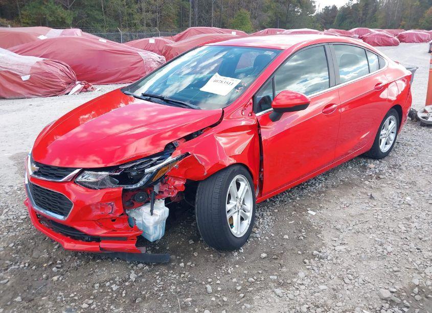 Photo 2 of 2018 Chevrolet Cruze LT AUTO (VIN 1G1BE5SM8J7196200)