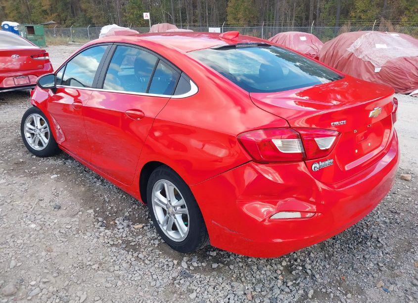 Photo 3 of 2018 Chevrolet Cruze LT AUTO (VIN 1G1BE5SM8J7196200)