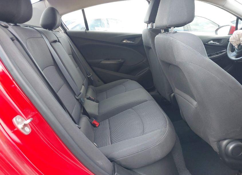 Photo 8 of 2018 Chevrolet Cruze LT AUTO (VIN 1G1BE5SM8J7196200)