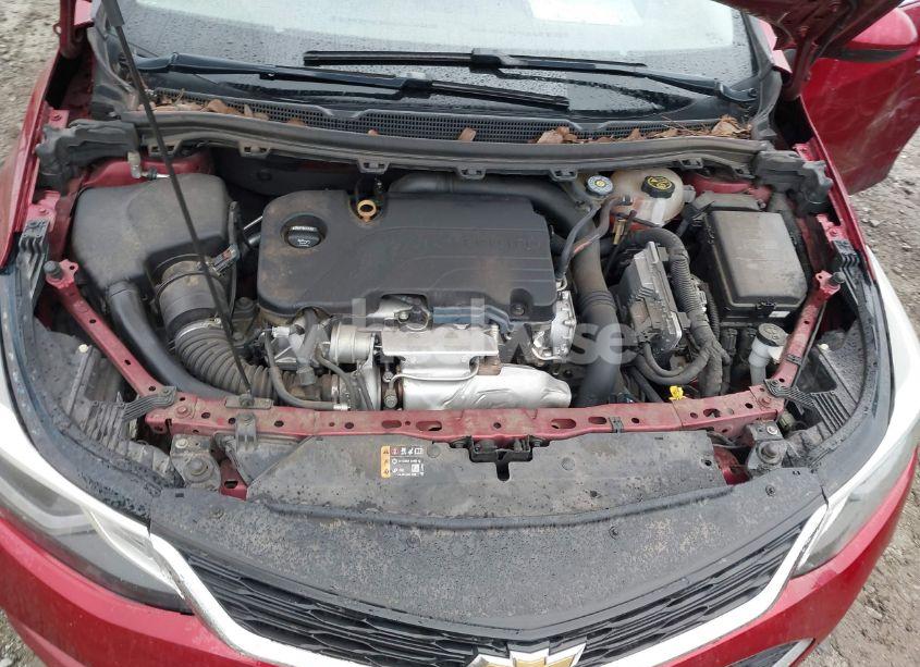 Photo 10 of 2018 Chevrolet Cruze LT AUTO (VIN 1G1BE5SM8J7206255)