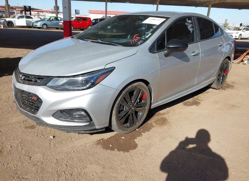 Photo 2 of 2018 Chevrolet Cruze LT AUTO (VIN 1G1BE5SM8J7219586)